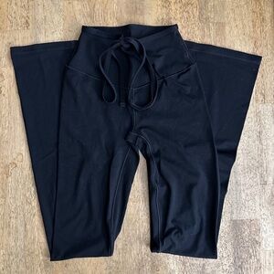 Aerie Offline high rise real me flare leggings